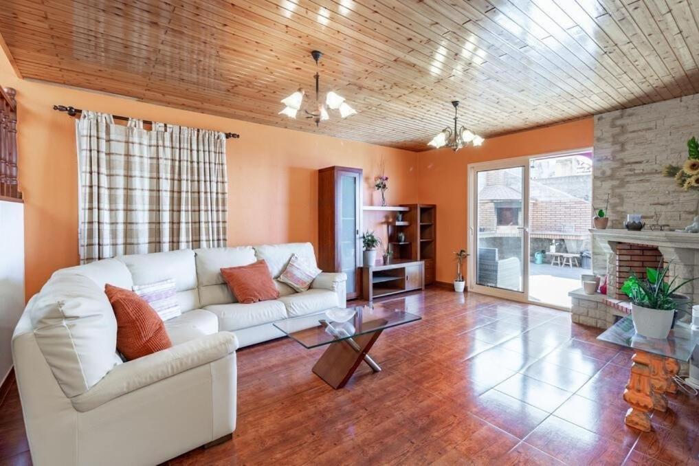 Casa Central - Peceful Mountain Retreat In Calheta Ribeira do Raposo Luaran gambar