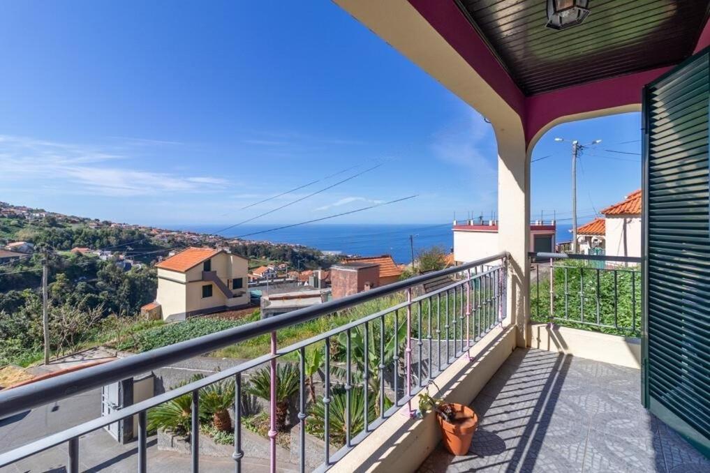 Casa Central - Peceful Mountain Retreat In Calheta Ribeira do Raposo Luaran gambar