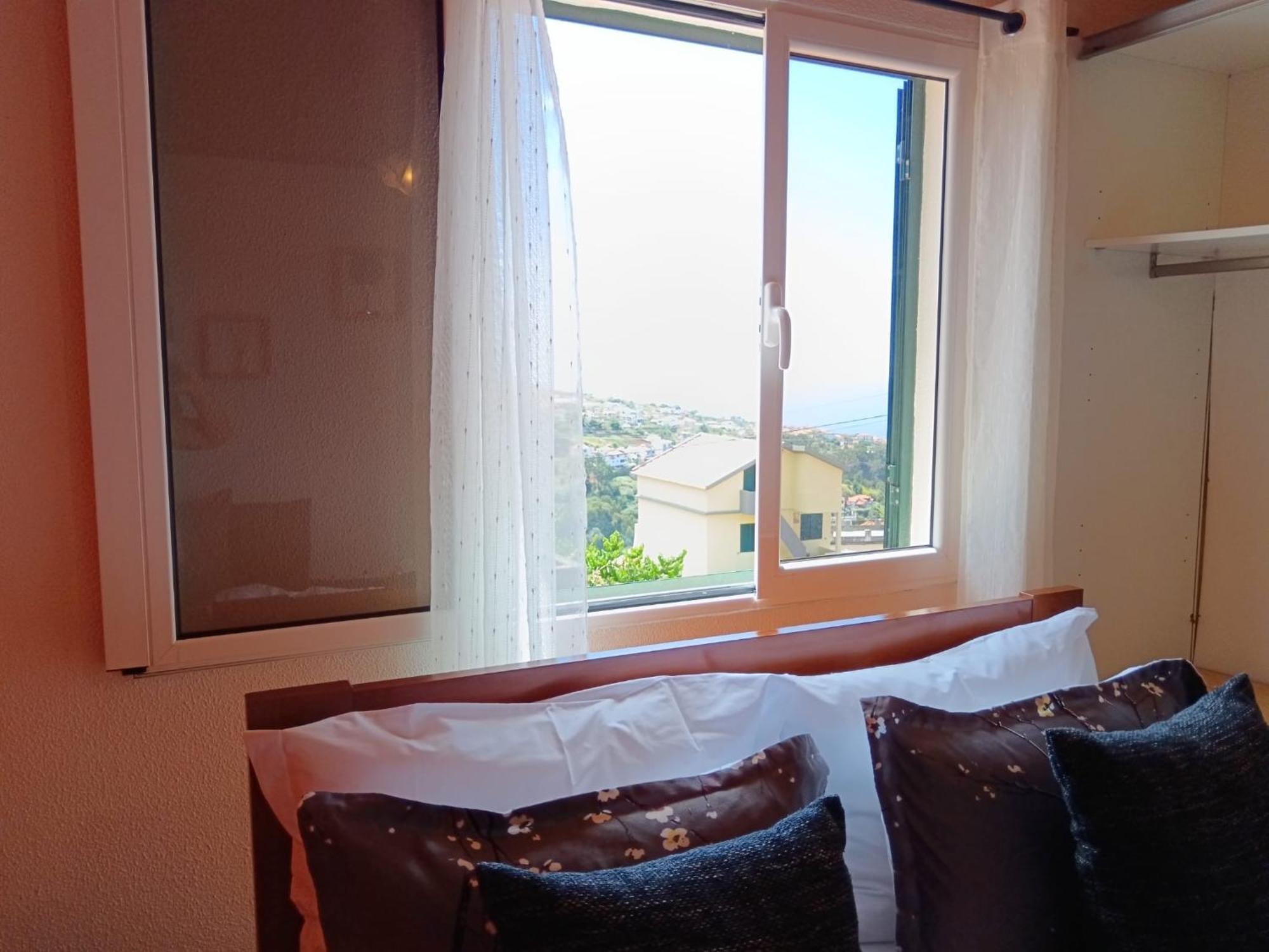 Casa Central - Peceful Mountain Retreat In Calheta Ribeira do Raposo Luaran gambar