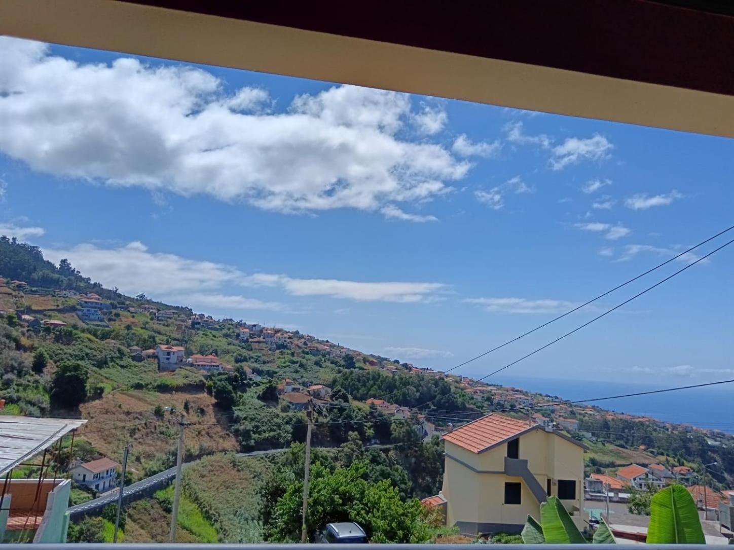 Casa Central - Peceful Mountain Retreat In Calheta Ribeira do Raposo Luaran gambar