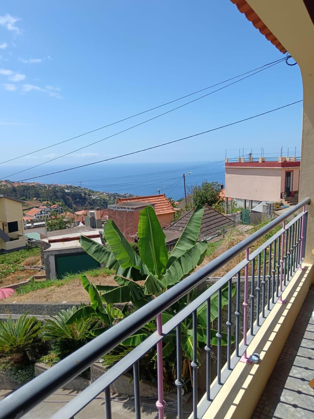 Casa Central - Peceful Mountain Retreat In Calheta Ribeira do Raposo Luaran gambar