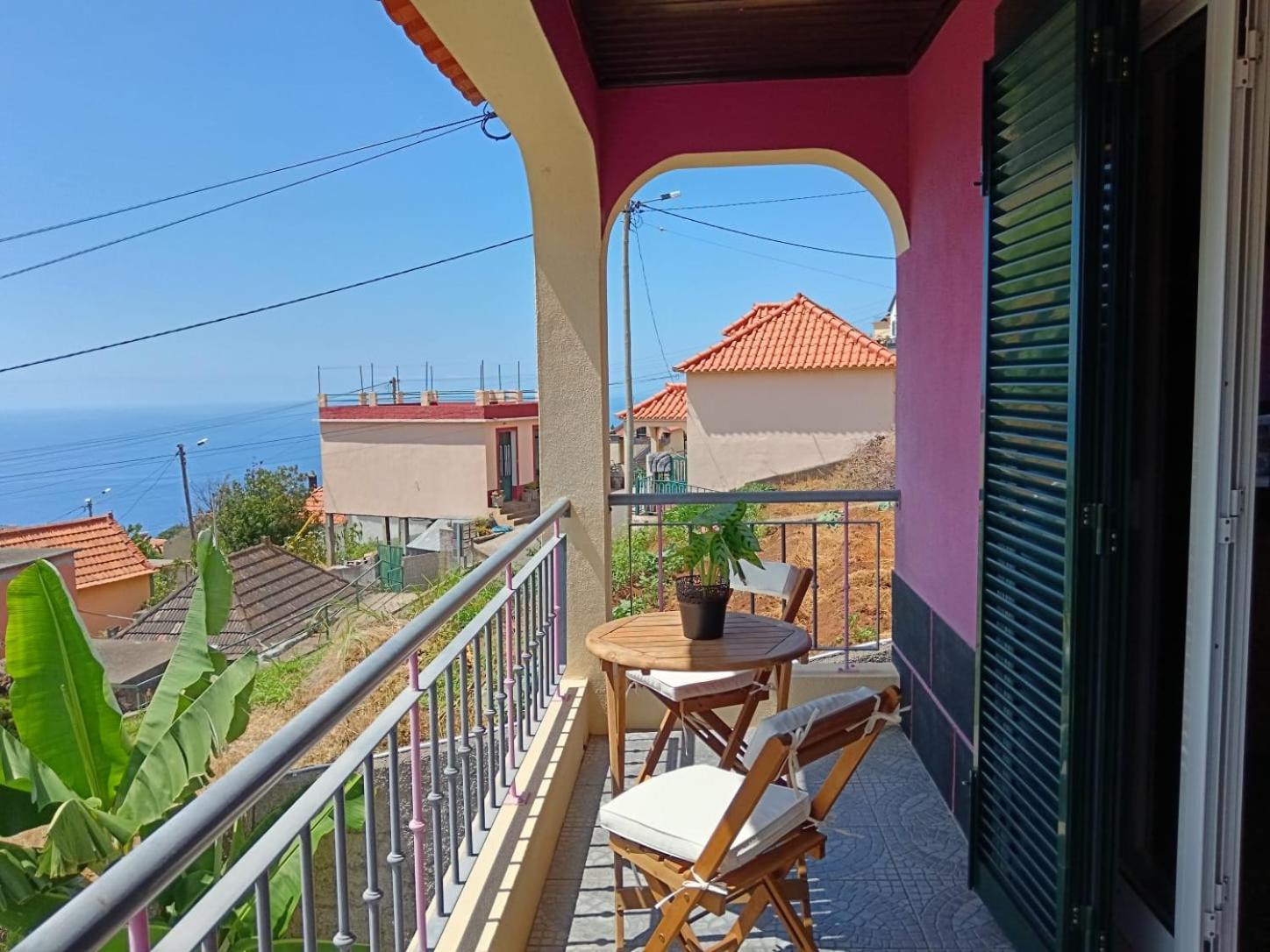 Casa Central - Peceful Mountain Retreat In Calheta Ribeira do Raposo Luaran gambar